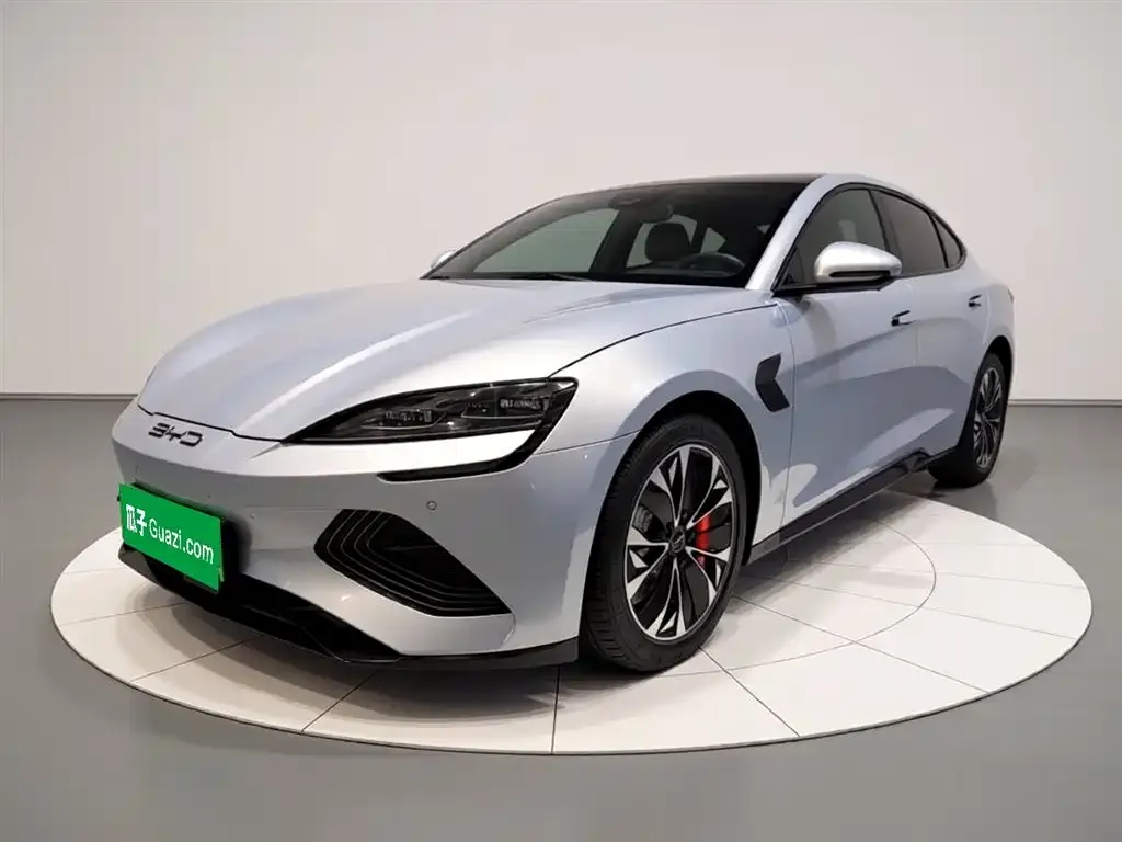 BYD Seal — фото 1