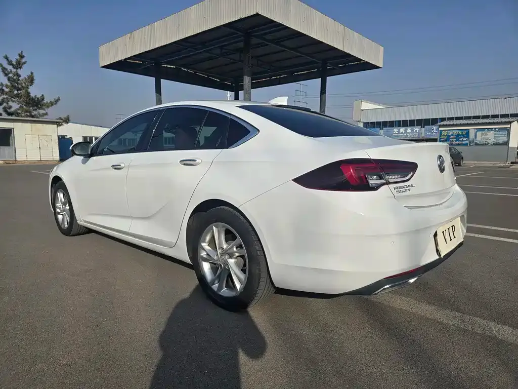 Buick Regal — фото 2