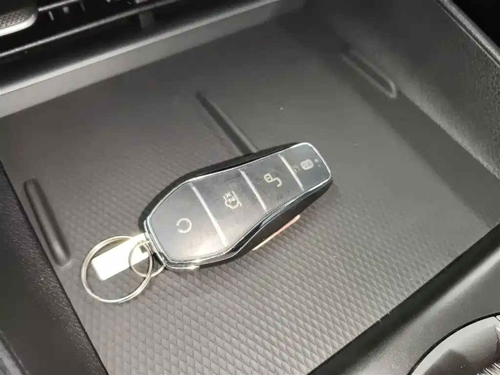 BYD Seal 05 DM-i — фото 4