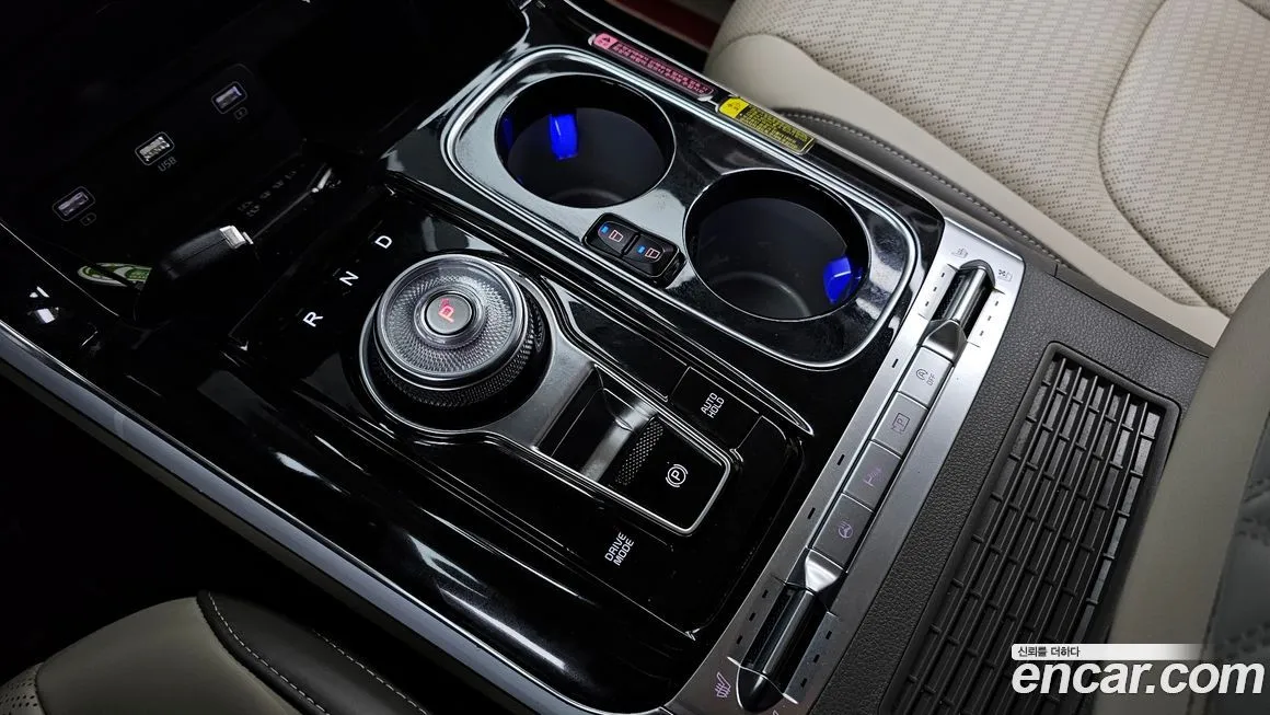 Kia Carnival — фото 9