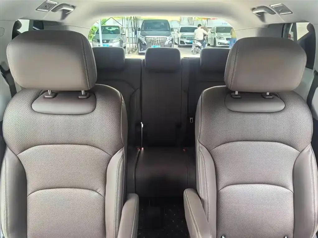 Wuling Starlight 730 New Energy — фото 8