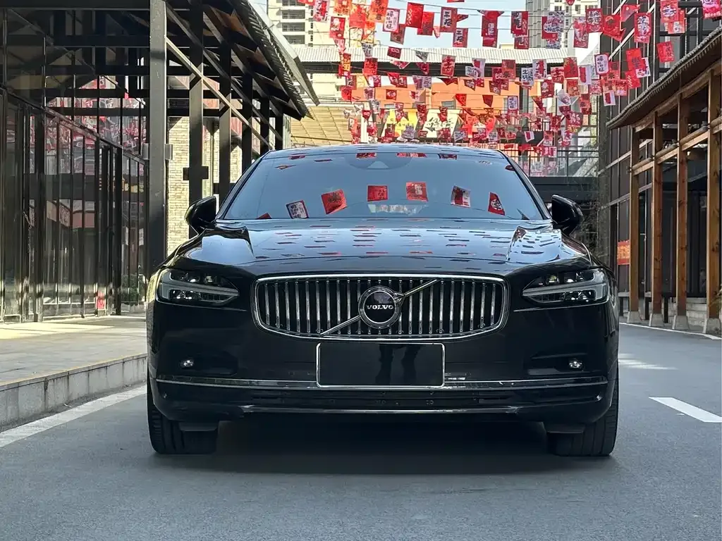 Volvo S90 — фото 4