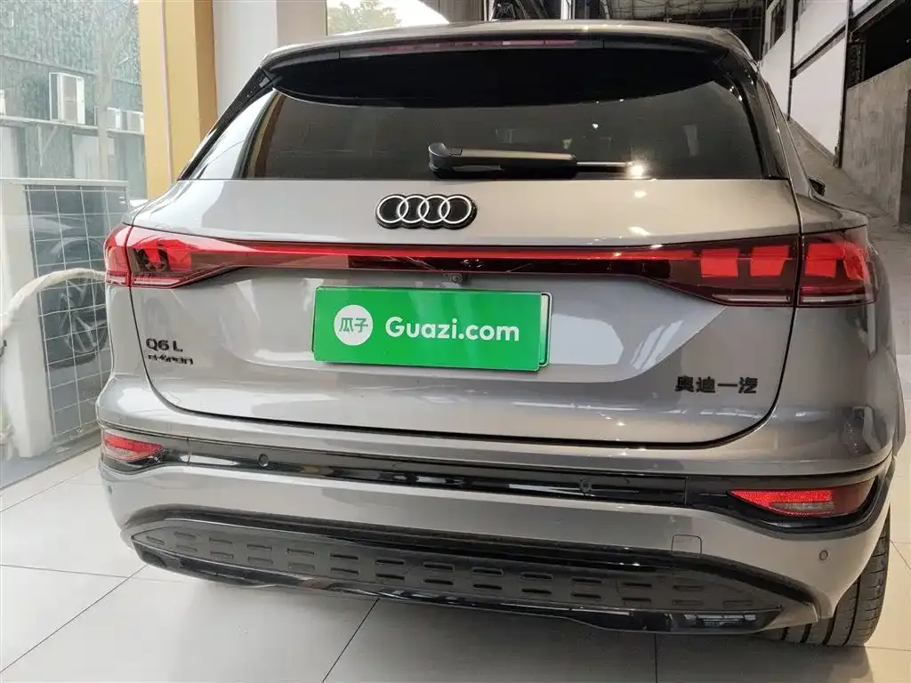 Audi Q6L e-tron — фото 4