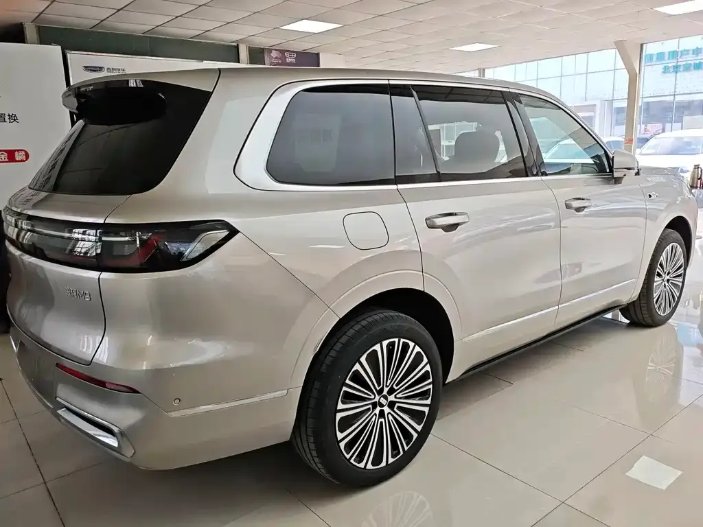 Geely Galaxy M9 — фото 4