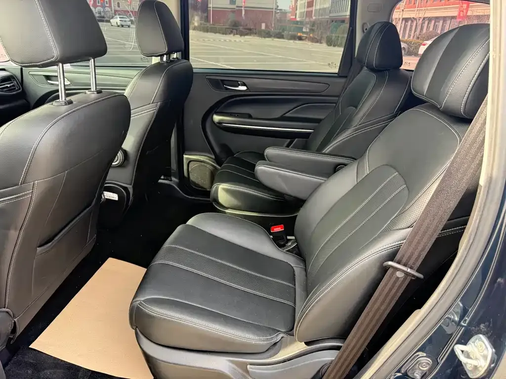 GAC Motor Trumpchi M6 — фото 3