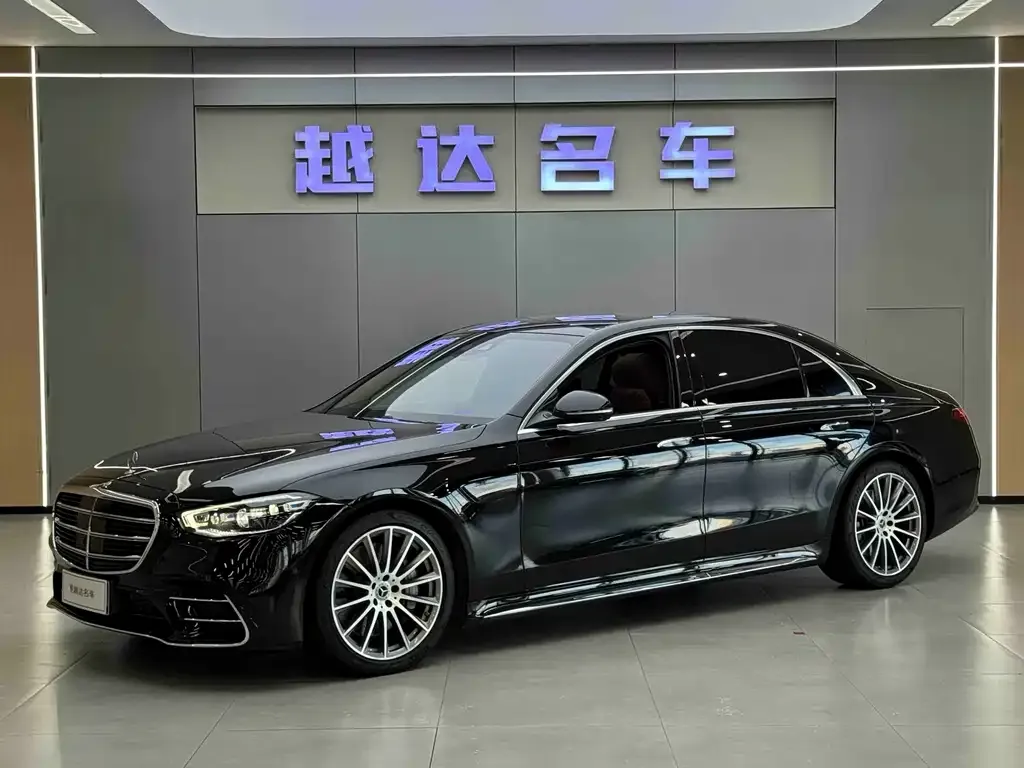 Mercedes-Benz S-Class — фото 1