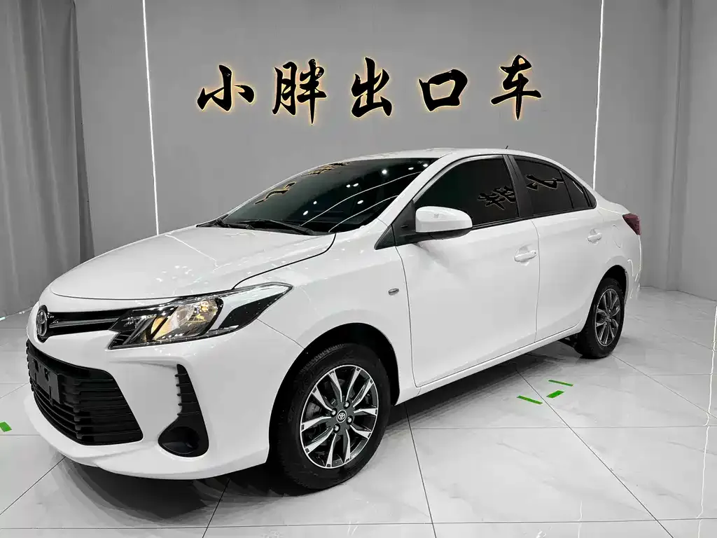 Toyota Vios — фото 1