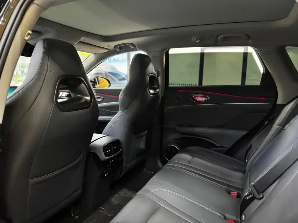 BYD Hiace 07 DM-i — фото 3