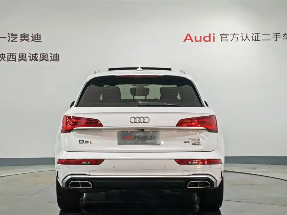 Audi Q5L — фото 5