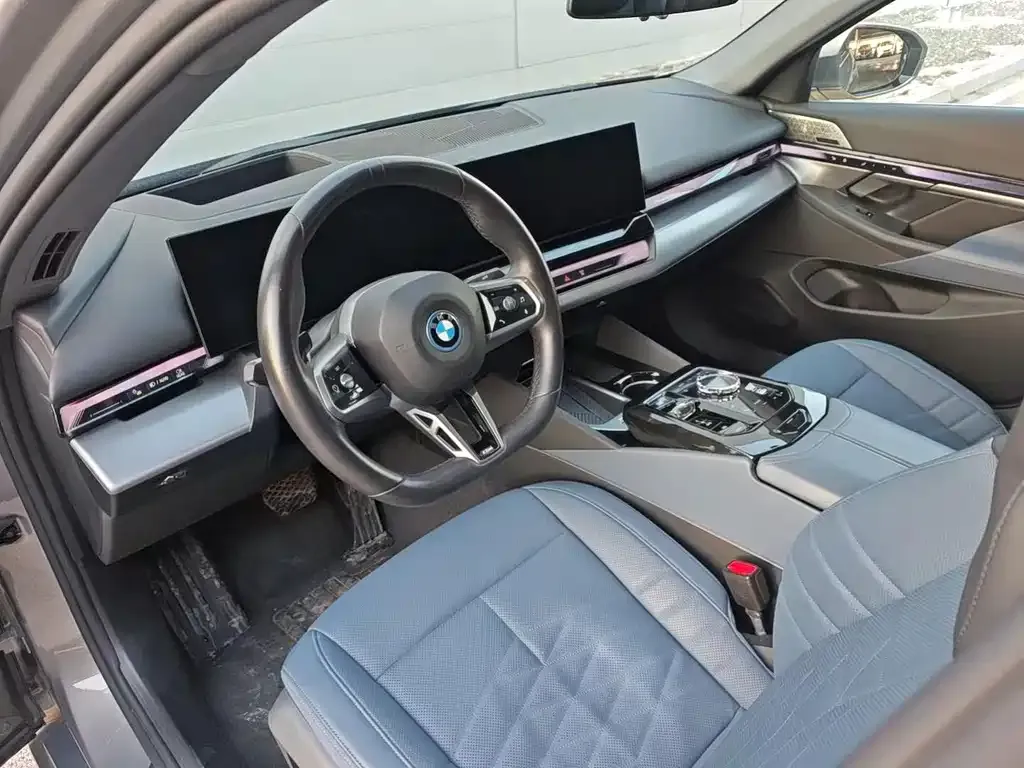BMW i5 — фото 4