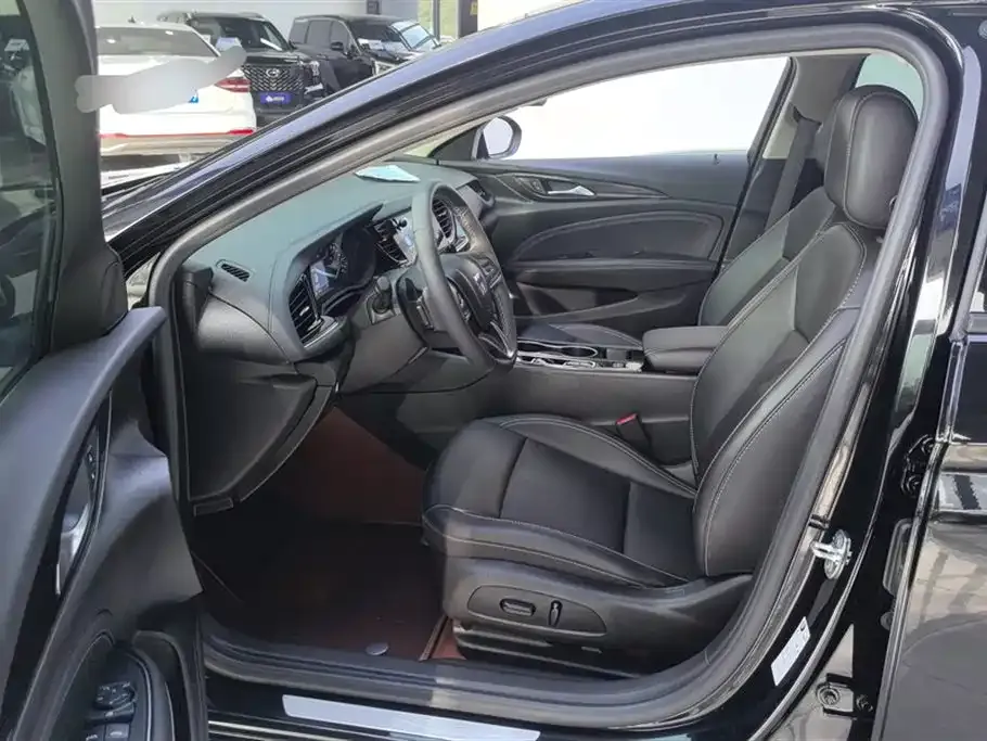 Buick Regal — фото 10