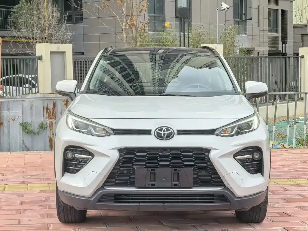 Toyota Wildlander — фото 6
