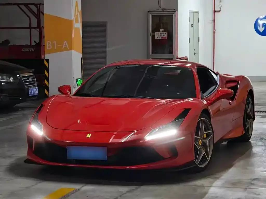 Ferrari F8 — фото 1