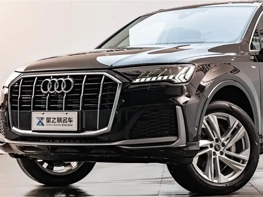 Audi Q7 — фото 6