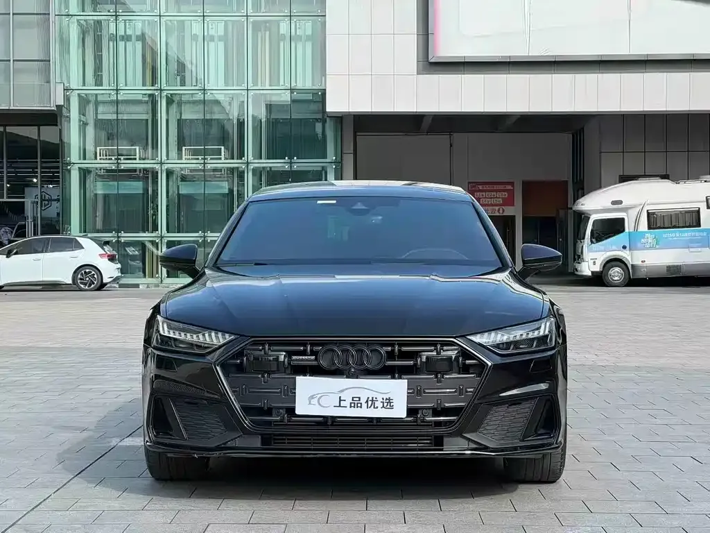 Audi A7L — фото 6