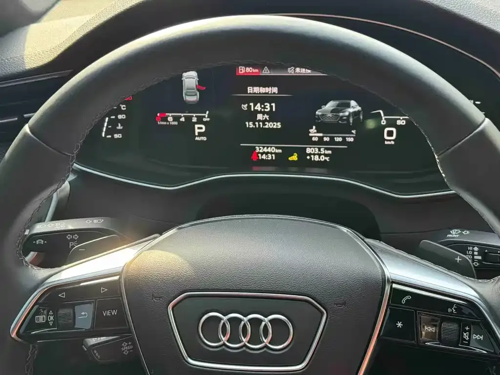 Audi A7L — фото 9