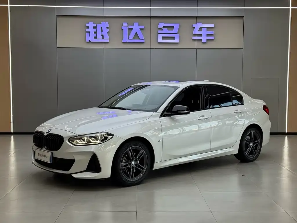BMW 1 Series — фото 1