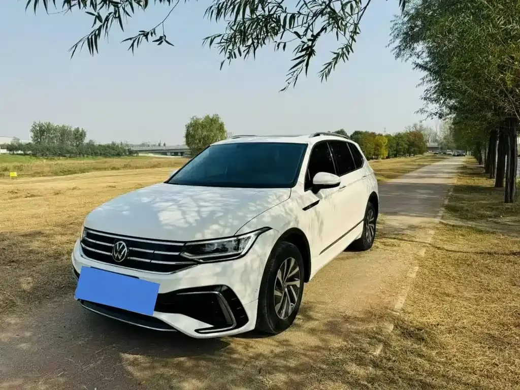 Volkswagen Tiguan L New Energy — фото 1