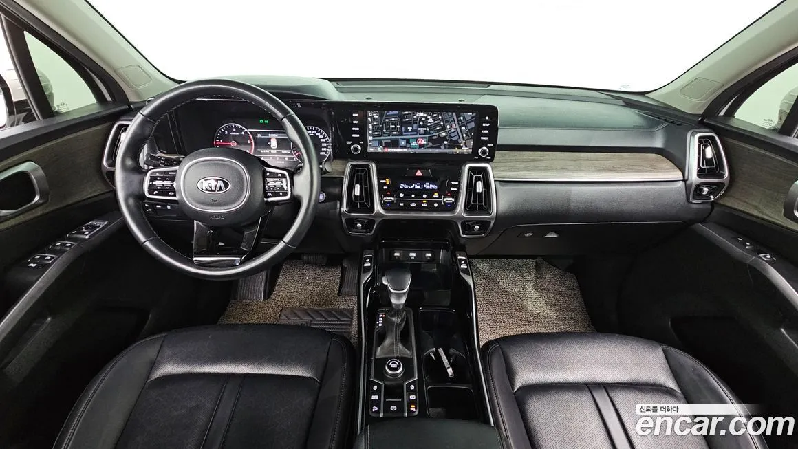 Kia Sorento — фото 5