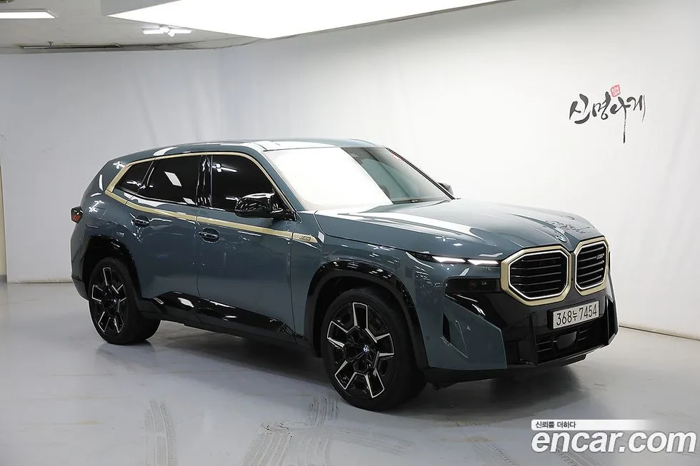 BMW XM — фото 1