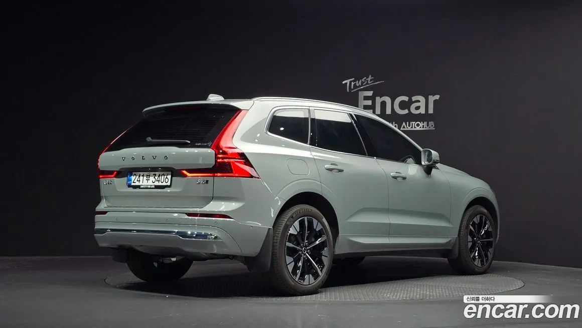 Volvo XC60 — фото 5
