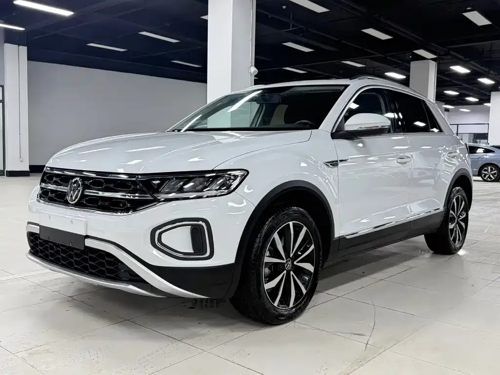 Volkswagen T-Roc — фото 1
