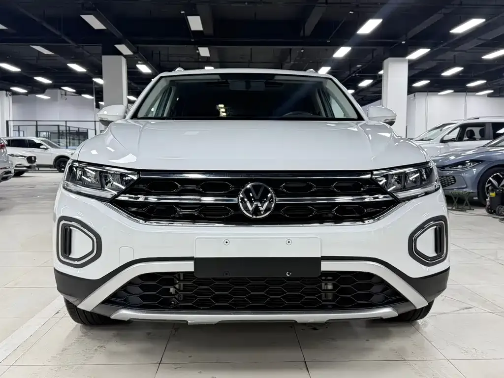 Volkswagen T-Roc — фото 2
