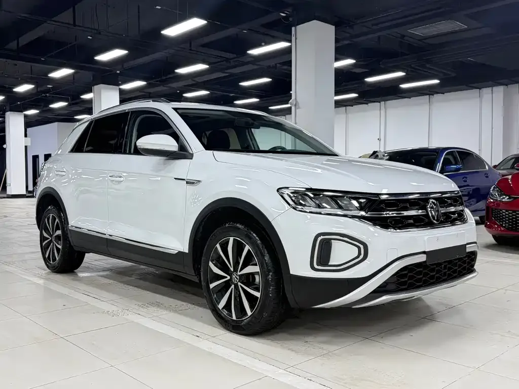 Volkswagen T-Roc — фото 5