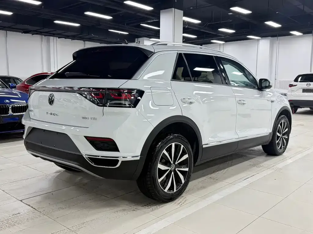 Volkswagen T-Roc — фото 3