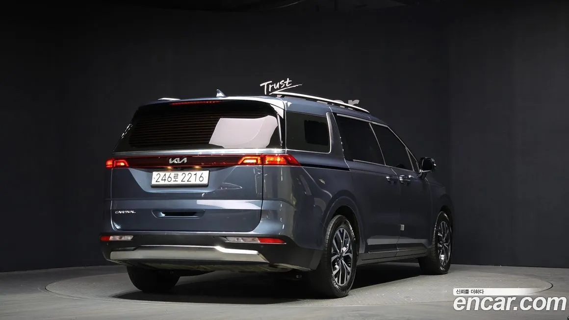 Kia Carnival — фото 2