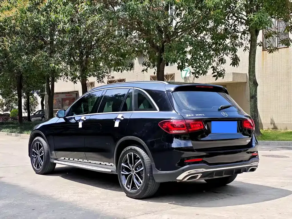 Mercedes-Benz GLC — фото 9