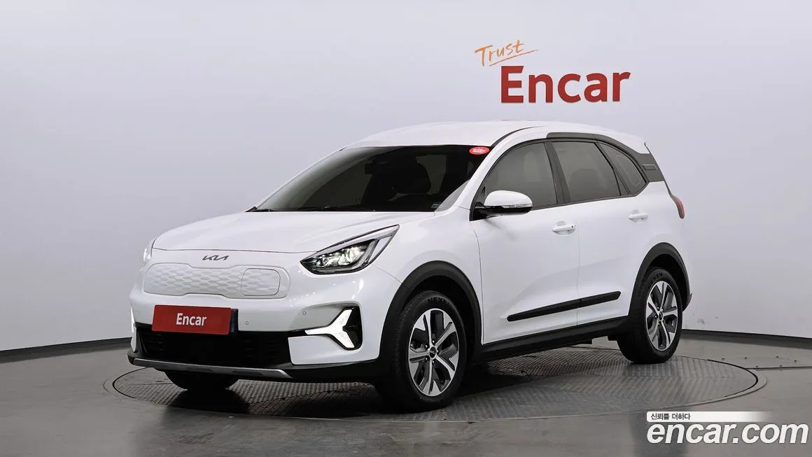 Kia Niro — фото 1