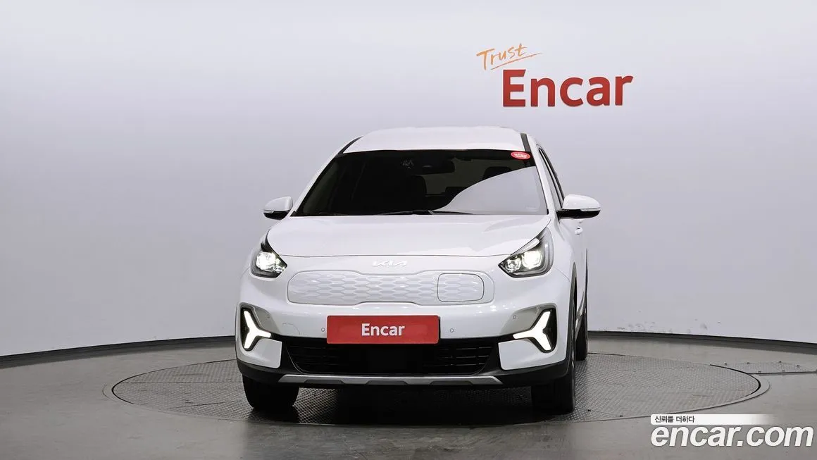 Kia Niro — фото 6