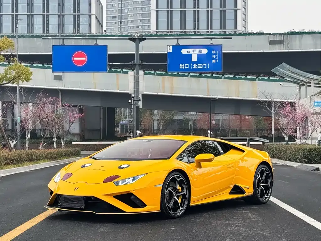 Lamborghini Huracan — фото 7