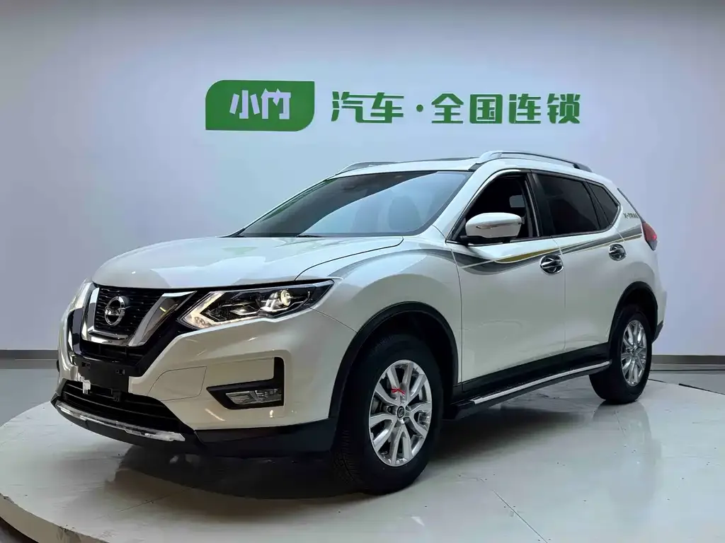 Nissan X-Trail — фото 1