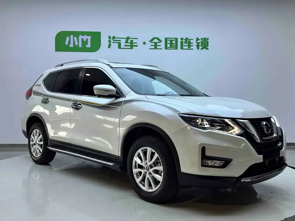 Nissan X-Trail — фото 9
