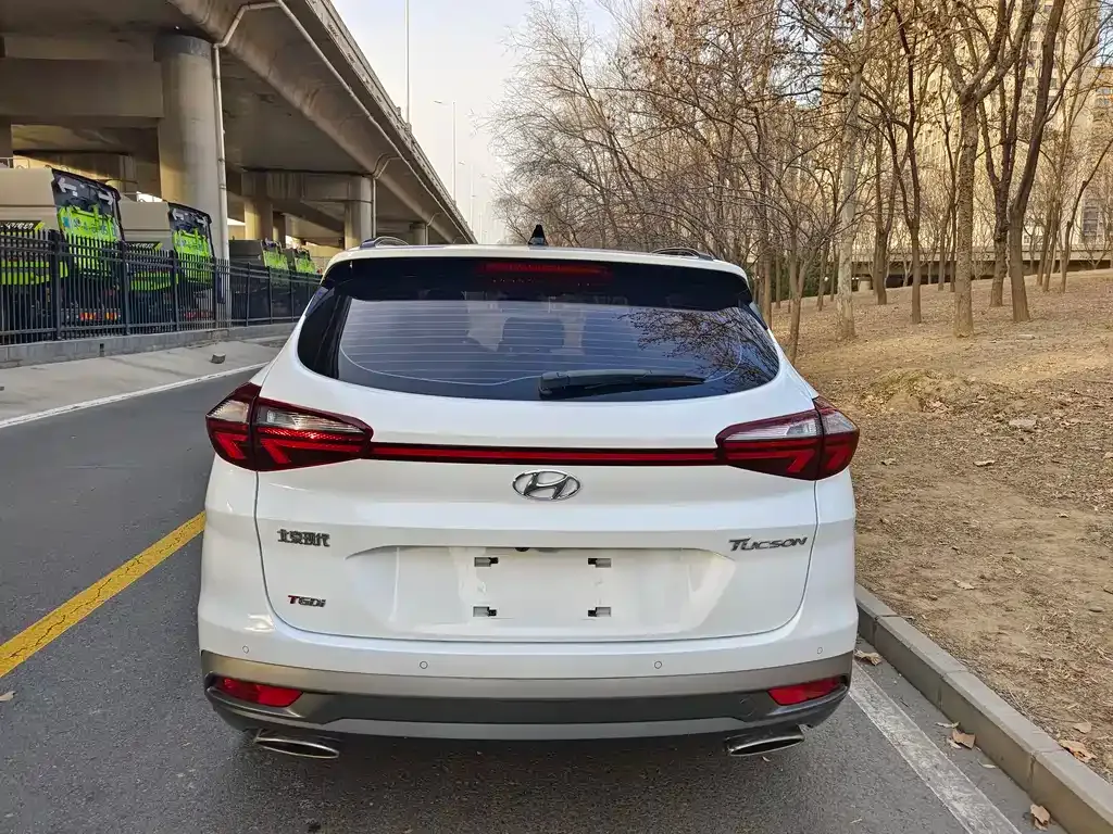 Hyundai Tucson — фото 10