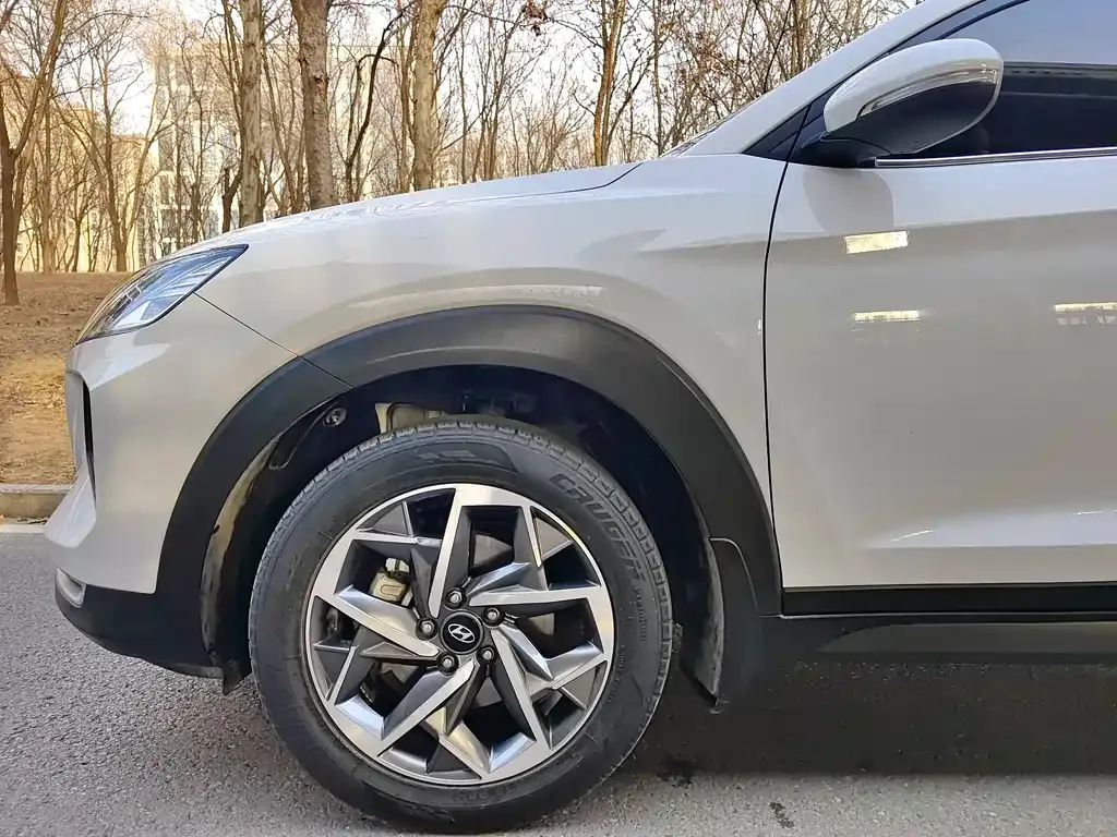 Hyundai Tucson — фото 2