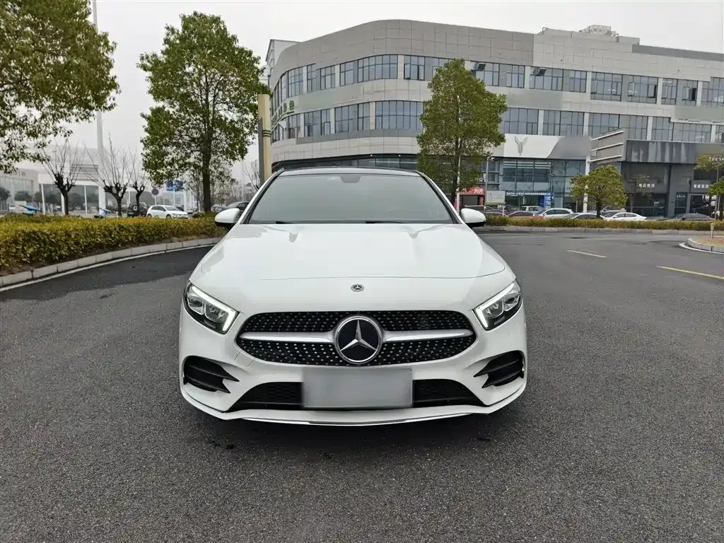 Mercedes-Benz A-Class — фото 10