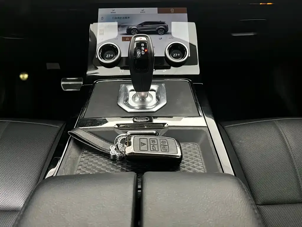 Land Rover Evoque — фото 10