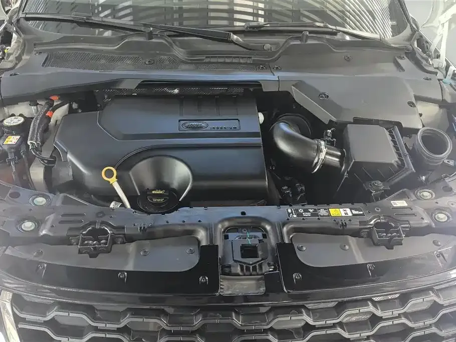 Land Rover Evoque — фото 10
