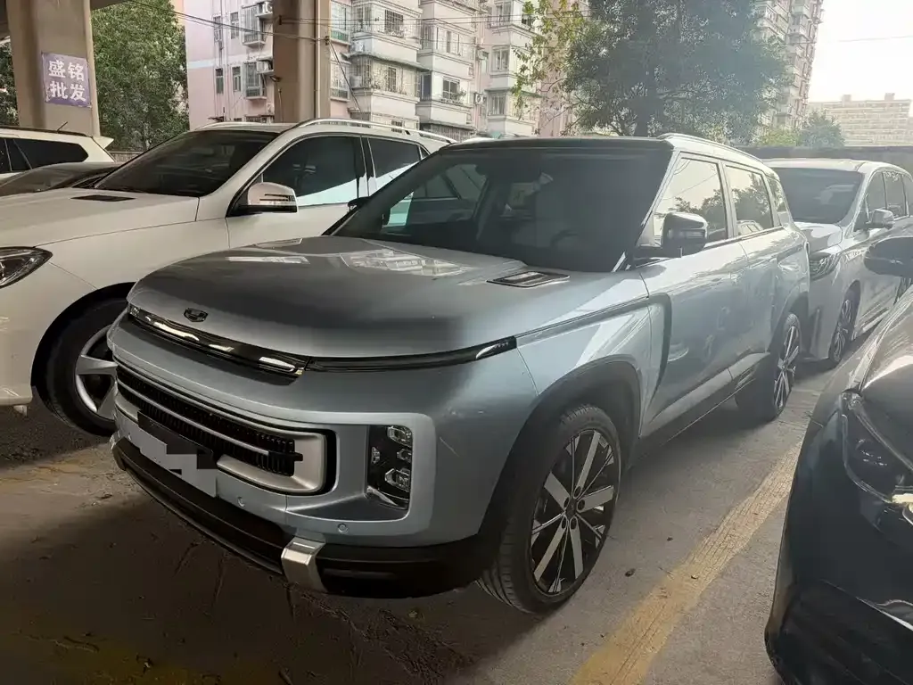 Geely Icon — фото 1