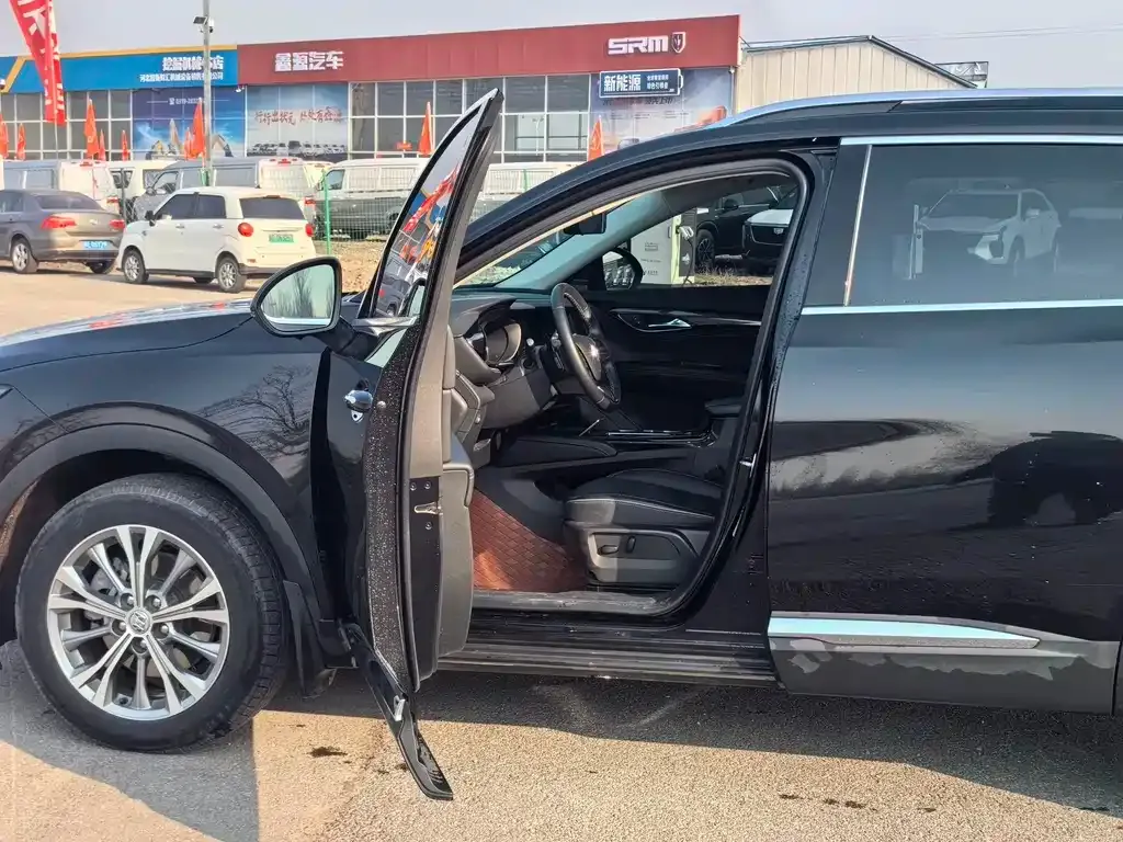 Buick Envision Plus — фото 4