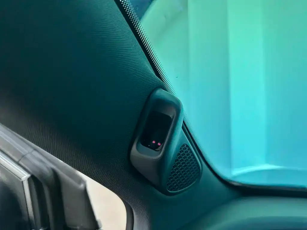 Toyota Platinum 3X — фото 2