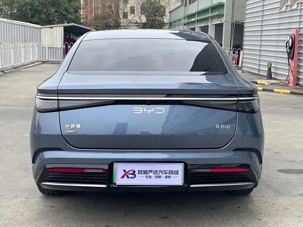 BYD Seal 07 DM-i — фото 7
