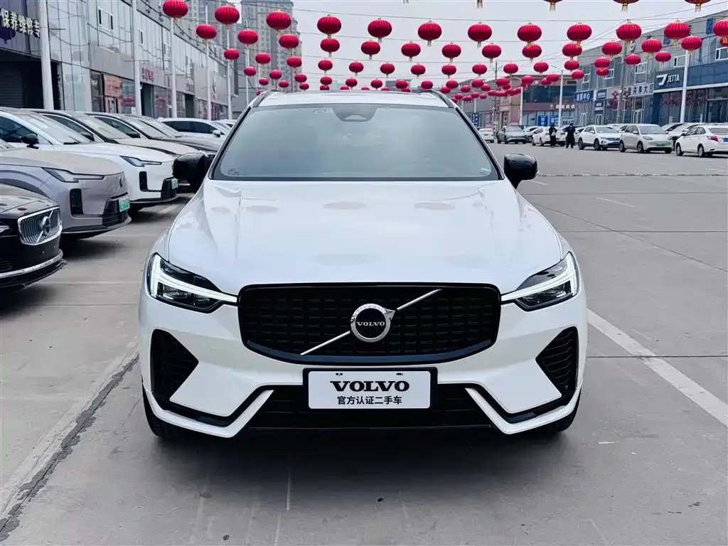 Volvo XC60 — фото 3