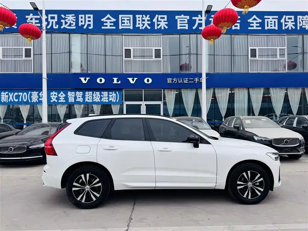 Volvo XC60 — фото 9