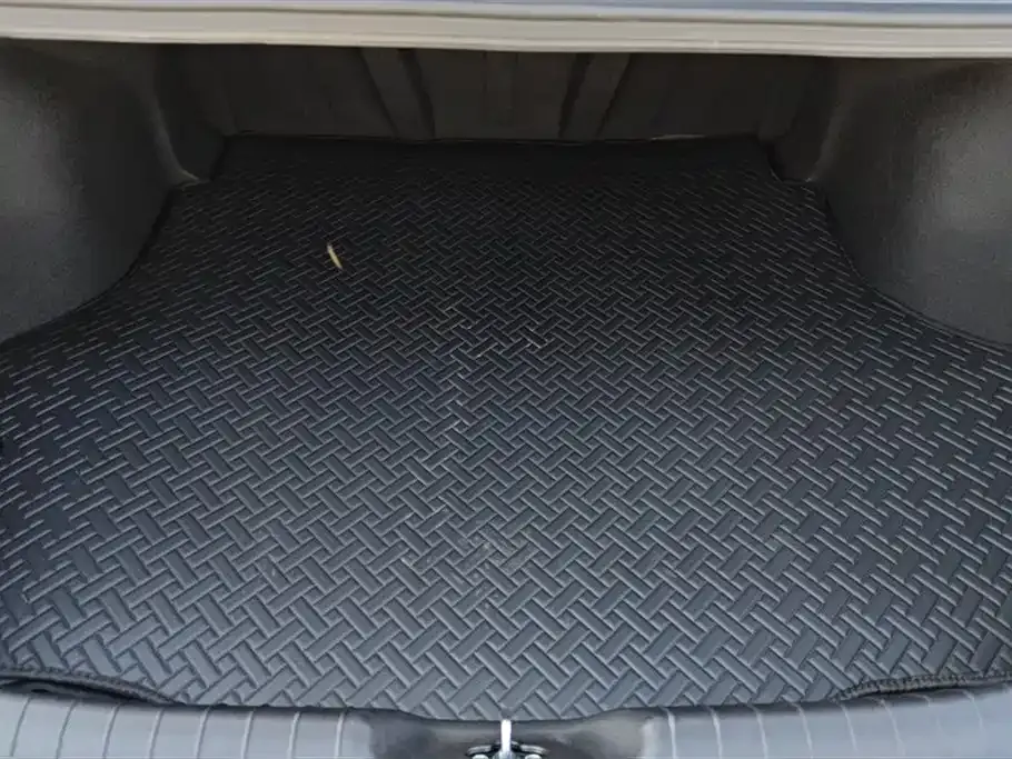 Hyundai Elantra — фото 4