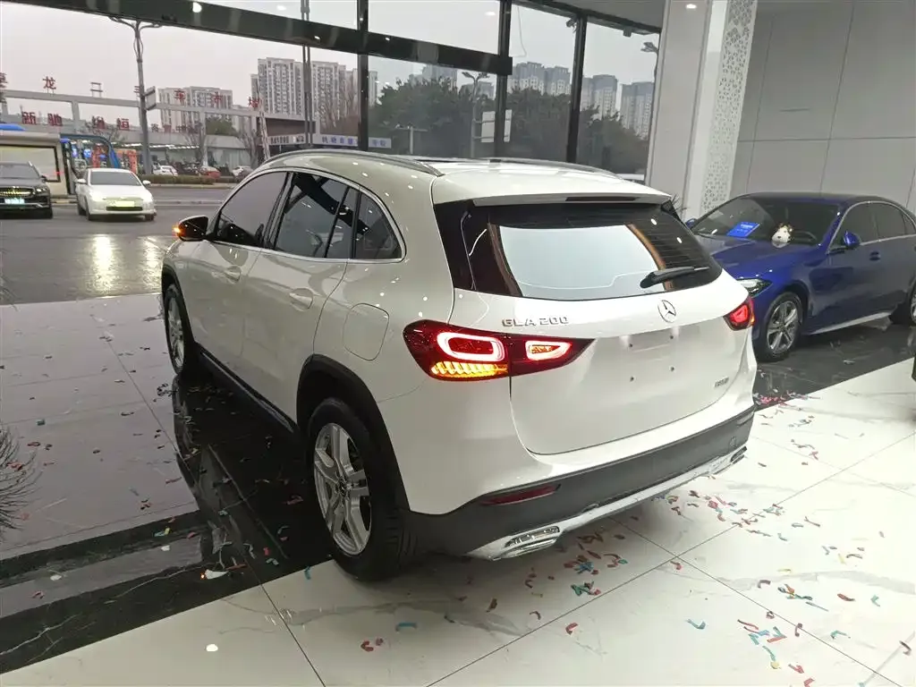 Mercedes-Benz GLA — фото 6