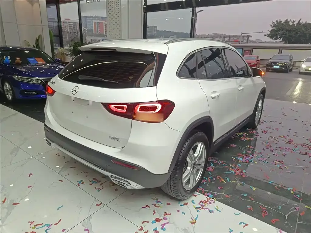Mercedes-Benz GLA — фото 9